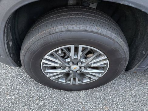 Used 2026 Chevrolet Traverse LT FWD image 10