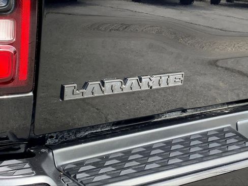 Used 2024 RAM 2500 Laramie w/ Night Edition image 10