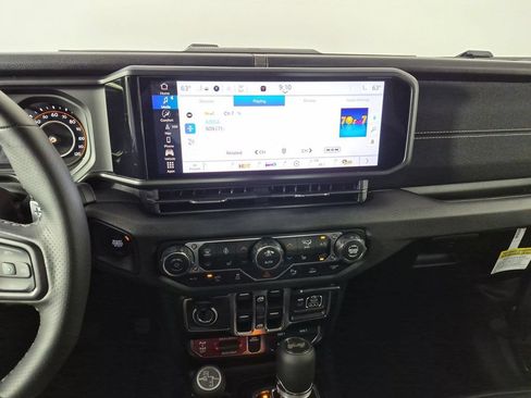 Used 2026 Jeep Wrangler Unlimited Rubicon 392 AWD/4WD image 21