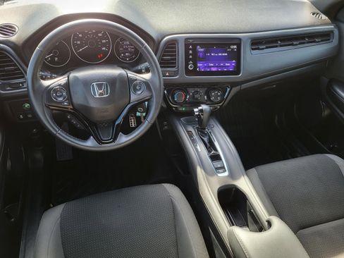Used 2022 Honda HR-V Sport image 2