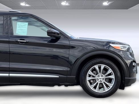 Used 2024 Ford Explorer Limited image 37