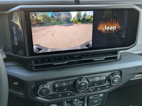 New 2026 Jeep Gladiator Sport AWD/4WD image 23