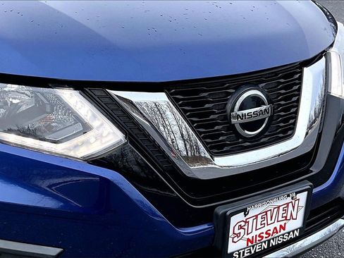 Used 2018 Nissan Rogue SV image 30