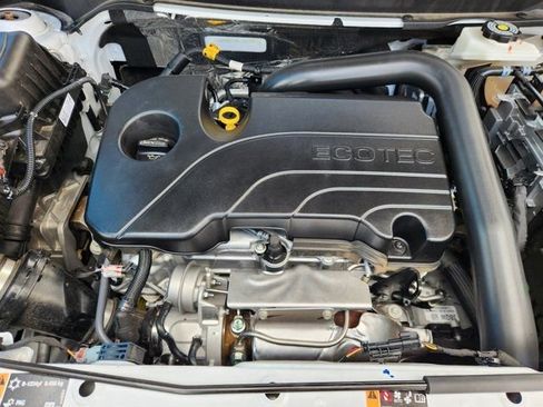 Used 2024 Chevrolet Equinox Premier image 34