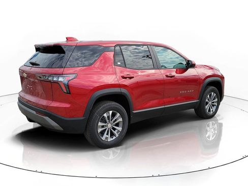 New 2026 Chevrolet Equinox LT image 4