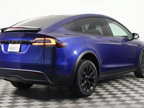Used 2023 Tesla Model X AWD/4WD image 4