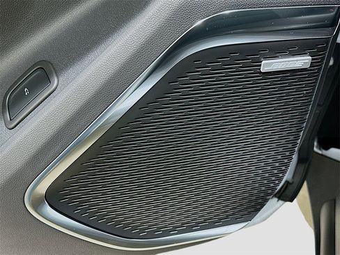 New 2026 GMC Acadia Elevation w/ Elevation Premium Package image 19