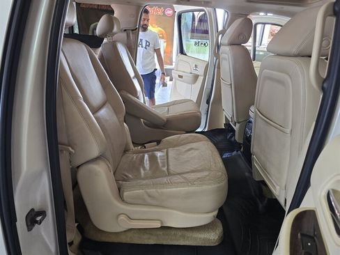 Used 2008 Cadillac Escalade ESV AWD image 22