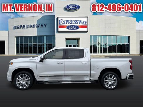 Used 2022 Chevrolet Silverado 1500 High Country w/ High Country Premium Package AWD/4WD image 9