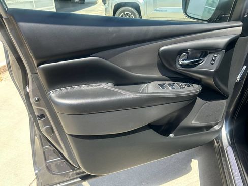 Used 2019 Nissan Murano SL AWD/4WD image 11