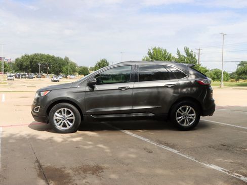 Used 2018 Ford Edge SEL w/ Equipment Group 201A FWD image 4