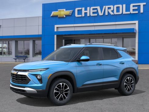 New 2026 Chevrolet TrailBlazer LT w/ Convenience Package image 2