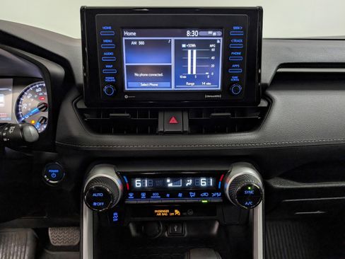 Used 2022 Toyota RAV4 XLE image 13