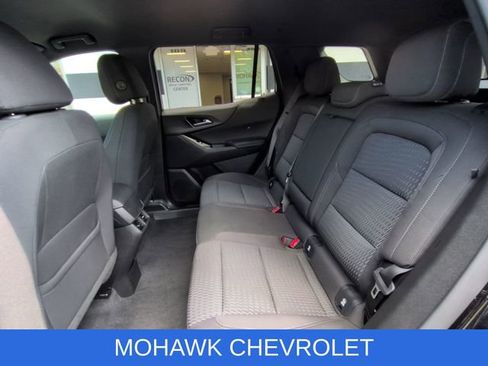 Used 2025 Chevrolet Equinox LT AWD/4WD image 25
