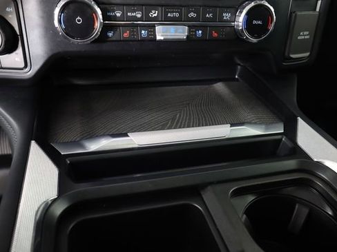 Certified 2025 Ford F450 Platinum w/ FX4 Off-Road Package image 75