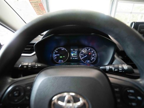 Used 2019 Toyota RAV4 XLE w/ Convenience Package AWD/4WD image 15