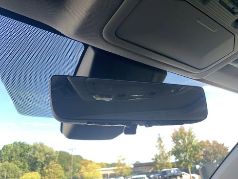 Used 2020 Toyota RAV4 Limited image 27