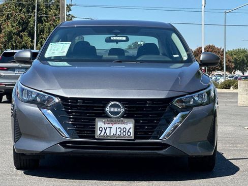 Certified 2024 Nissan Sentra SV FWD image 9