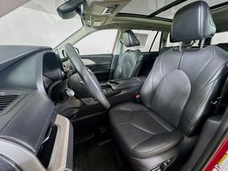 Used 2024 Toyota Grand Highlander AWD video 2