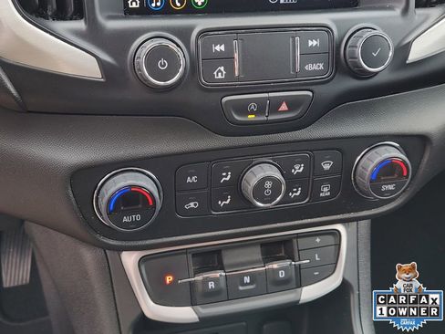 Used 2023 GMC Terrain SLT image 24