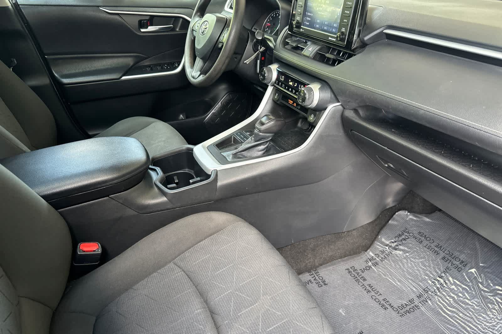 Certified 2022 Toyota RAV4 XLE w/ Convenience Package FWD image 17