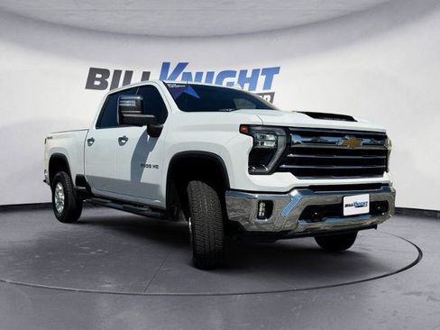 Used 2024 Chevrolet Silverado 2500 LTZ w/ LTZ Convenience Package AWD/4WD image 7