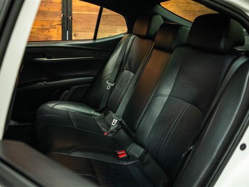 Used 2025 Toyota Camry XSE FWD image 10