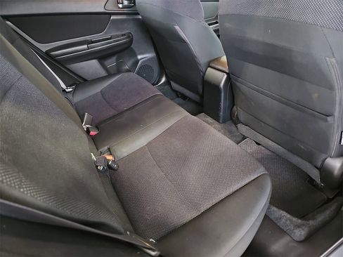 Used 2012 Subaru Impreza 2.0i Premium image 11