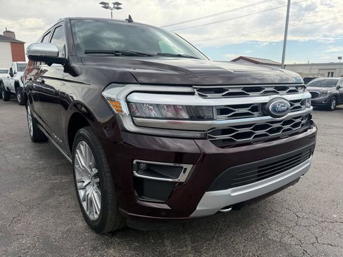Used 2023 Ford Expedition Max Platinum AWD/4WD image 4