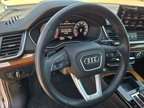 Used 2023 Audi Q5 2.0T Premium Plus w/ Premium Plus Package AWD/4WD image 10