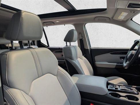 Used 2024 Honda Pilot Touring image 25
