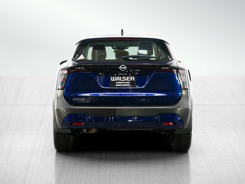 Used 2025 Nissan Kicks S FWD image 4