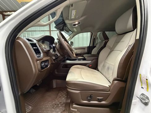 Used 2025 RAM 3500 Laramie image 10