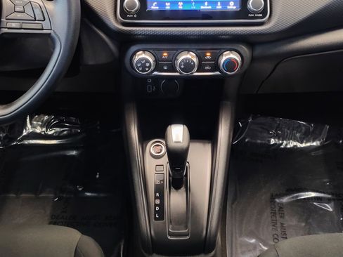 Used 2025 Nissan Kicks Play S FWD image 22