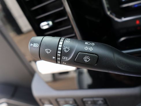 Certified 2022 GMC Sierra 1500 SLT image 40