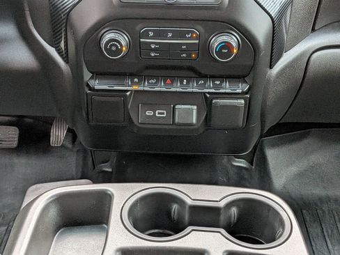Used 2021 Chevrolet Silverado 1500 Custom image 22