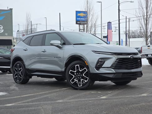 Certified 2023 Chevrolet Blazer RS w/ Driver Confidence II Package image 2