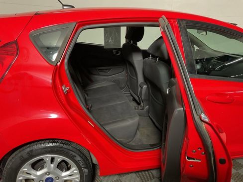 Used 2015 Ford Fiesta SE FWD image 31