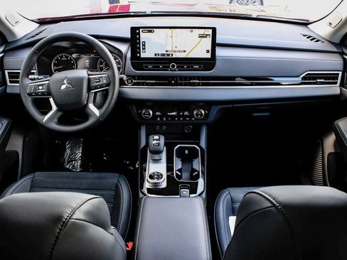 New 2025 Mitsubishi Outlander SE AWD/4WD image 36