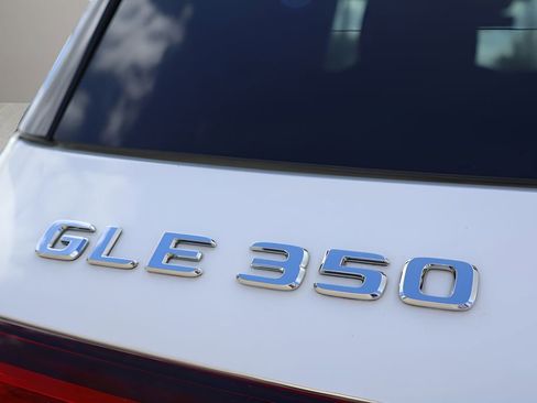 Used 2021 Mercedes-Benz GLE 350 4MATIC image 9