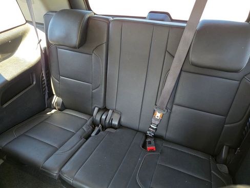 Used 2017 GMC Yukon SLT w/ Open Road Package RWD image 15