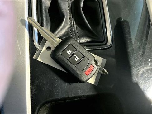 Used 2019 Mitsubishi Eclipse Cross ES image 10