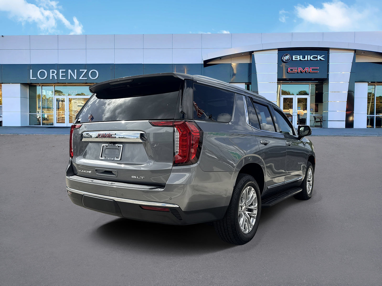 Used 2021 GMC Yukon SLT w/ SLT Premium Package RWD image 5