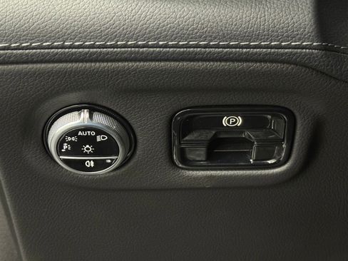 Used 2024 Mercedes-Benz EQE AMG 4MATIC SUV image 22