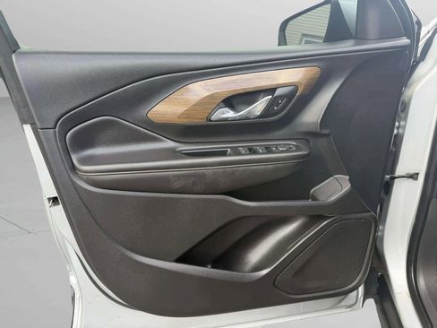 Used 2020 GMC Terrain SLE image 12