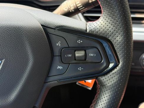 Used 2025 Chevrolet Trax RS w/ Driver Confidence Package FWD image 21