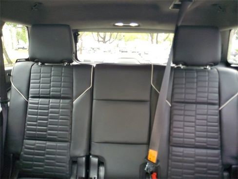 Used 2023 Cadillac Escalade ESV Sport Platinum w/ LPO, ONYX Package image 11