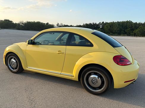 Used 2012 Volkswagen Beetle 2.5 FWD image 41