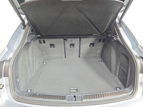 New 2026 Porsche Macan image 25