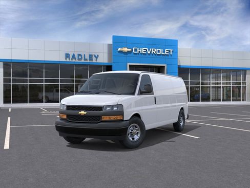 New 2026 Chevrolet Express 2500 Extended RWD image 8